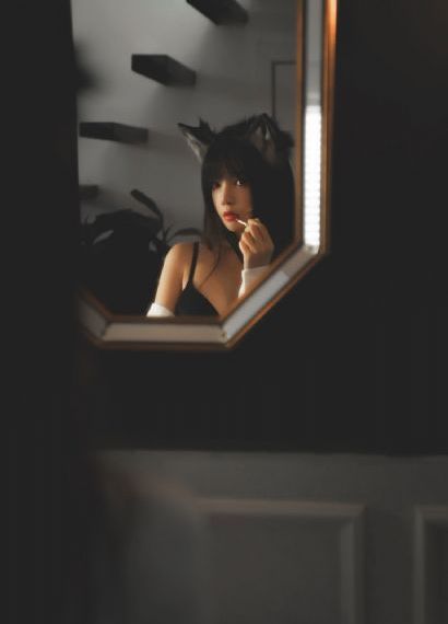 《漂亮的女邻居》三级
