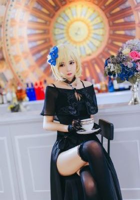 迷人的女保姆